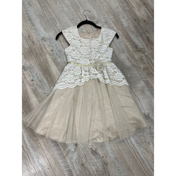 Jona Michelle Gold Lace Dress in 7 - Picture 1 of 1